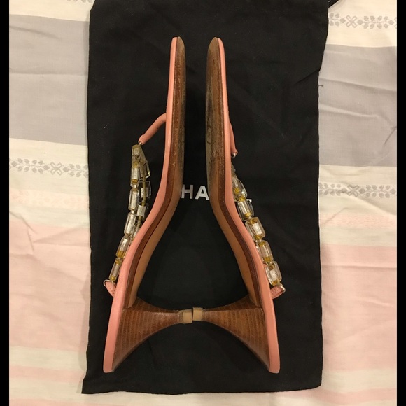 PRIVATELY SOLD!!! Chanel pink beige leather flip-flop mules, size 38 - Picture 7 of 7